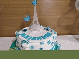 Tarta cumpleaños Torre Eiffel